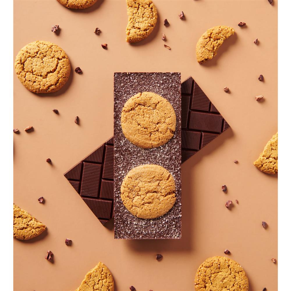 Gingersnap 70% Dark Chocolate Bar