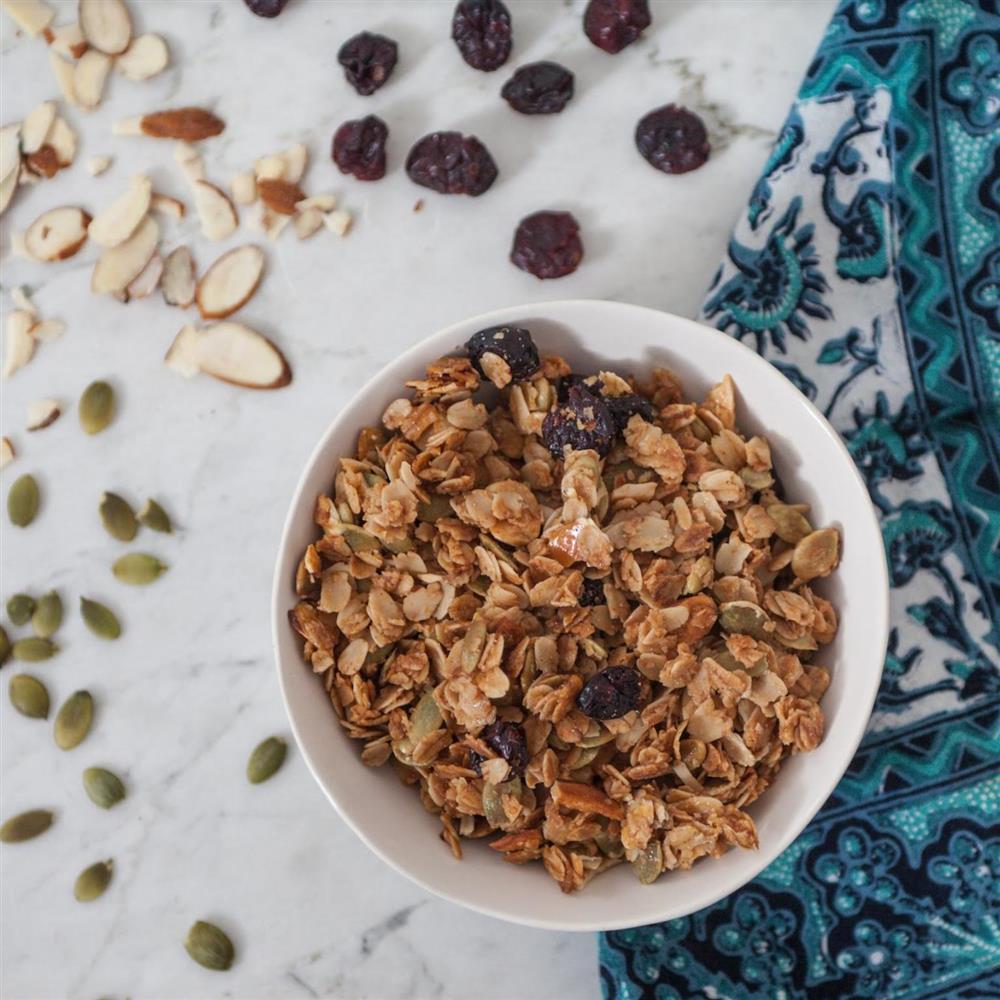 Granola- Oat, Nut and Honey